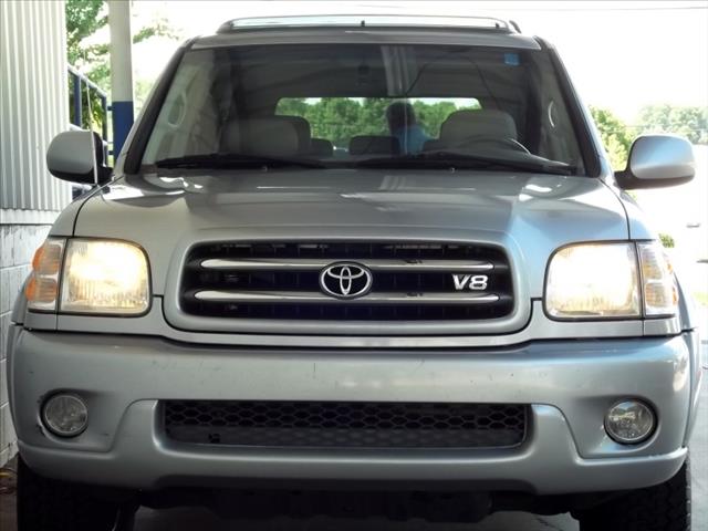 2001 Toyota Sequoia SLT 25
