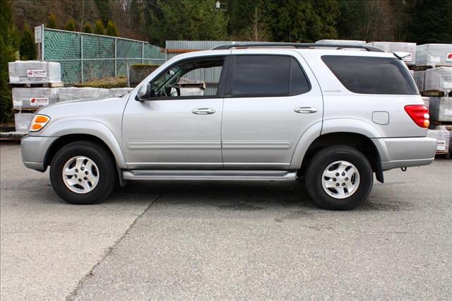 2001 Toyota Sequoia SLT 25