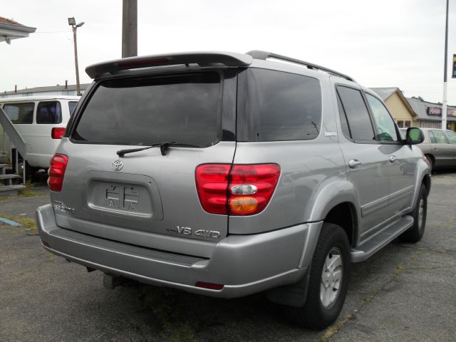2002 Toyota Sequoia Super