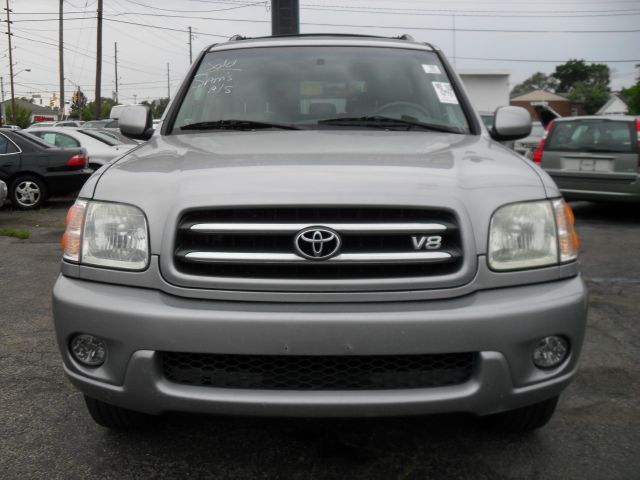2002 Toyota Sequoia Super