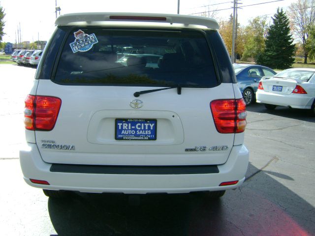 2002 Toyota Sequoia Super