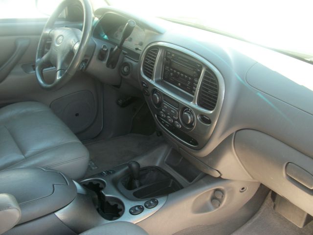 2002 Toyota Sequoia Super