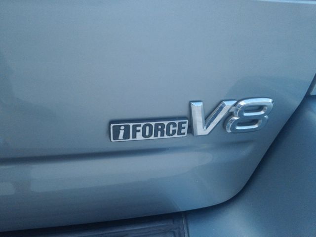 2002 Toyota Sequoia Supercrew FX4 Offrd 4X4