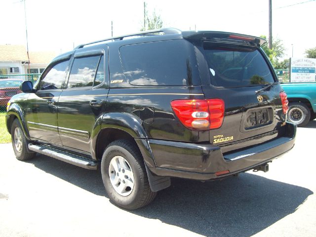 2002 Toyota Sequoia SLT 25