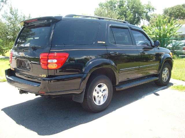 2002 Toyota Sequoia SLT 25