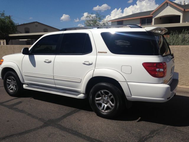2003 Toyota Sequoia SLT 25