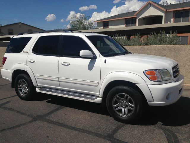 2003 Toyota Sequoia SLT 25