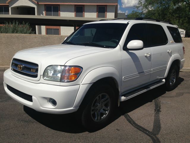 2003 Toyota Sequoia SLT 25