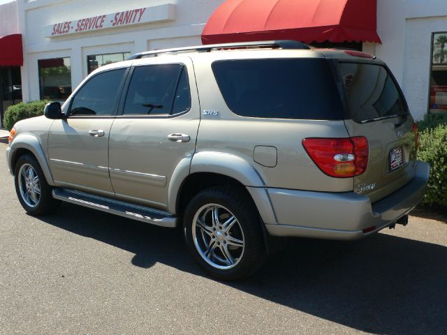 2003 Toyota Sequoia L.T. 4-w.d. 5.3L