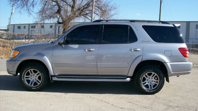 2004 Toyota Sequoia Super
