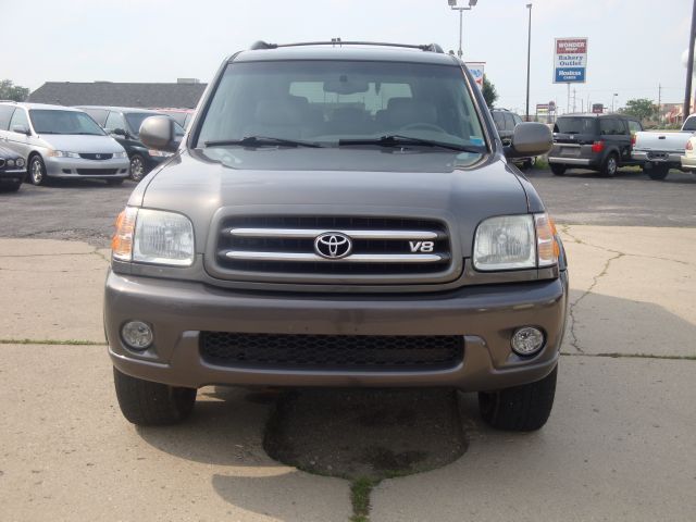 2004 Toyota Sequoia Super