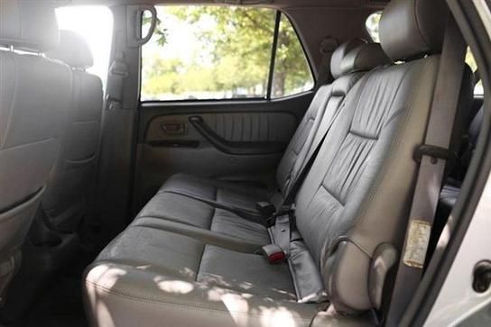 2004 Toyota Sequoia Super