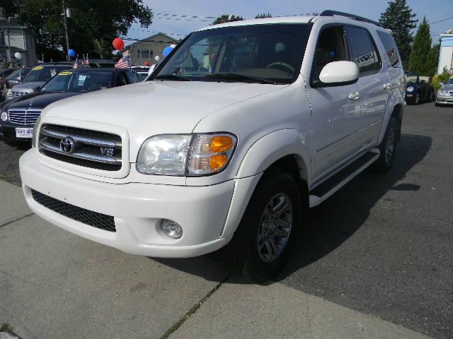 2004 Toyota Sequoia Super