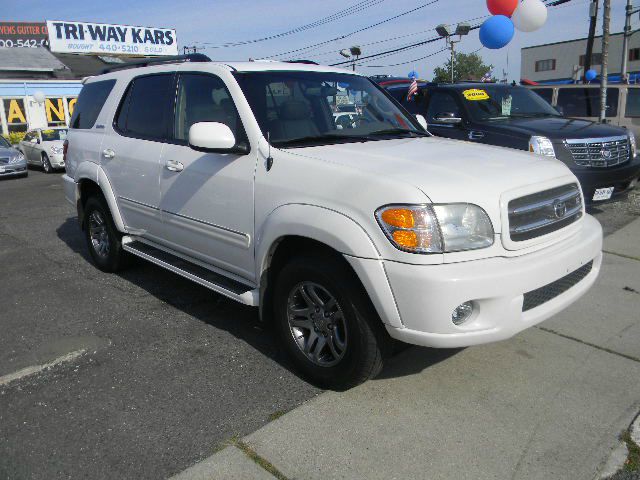 2004 Toyota Sequoia Super