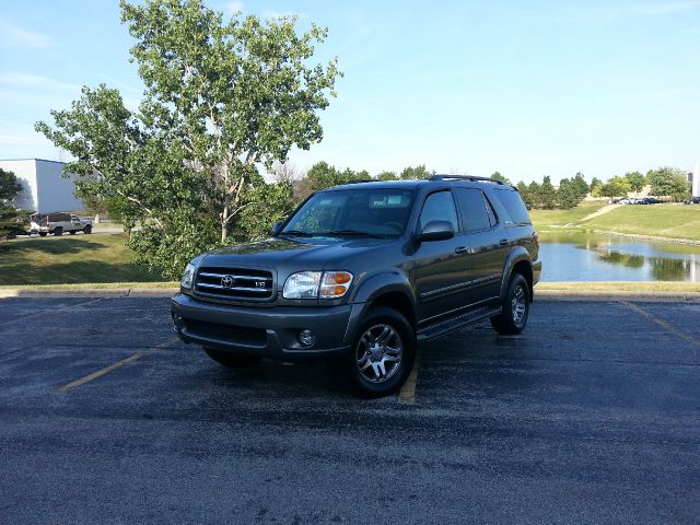 2004 Toyota Sequoia Super