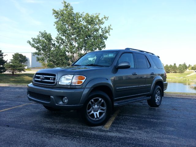 2004 Toyota Sequoia Super