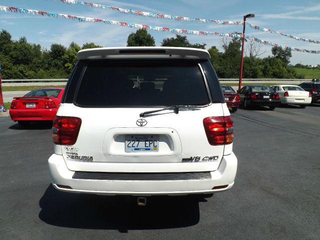 2004 Toyota Sequoia Super