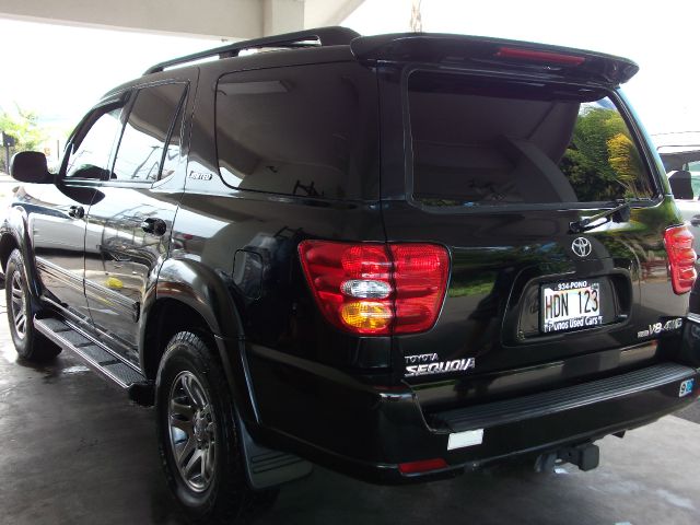 2004 Toyota Sequoia Super