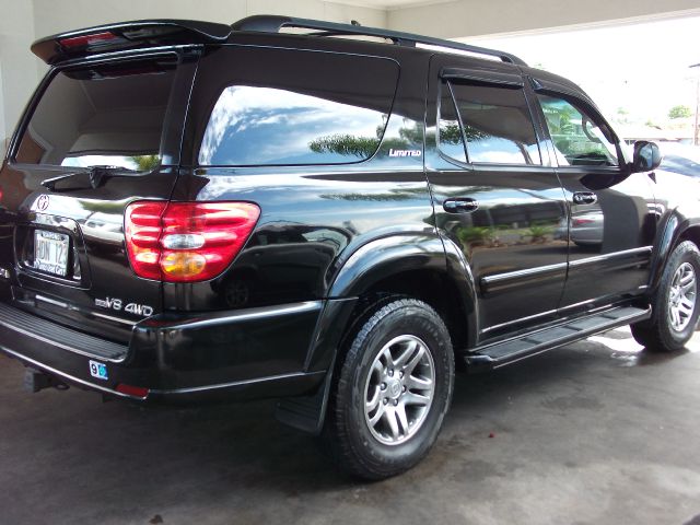 2004 Toyota Sequoia Super