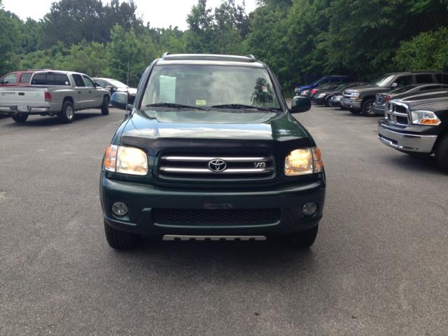 2004 Toyota Sequoia SLT 25