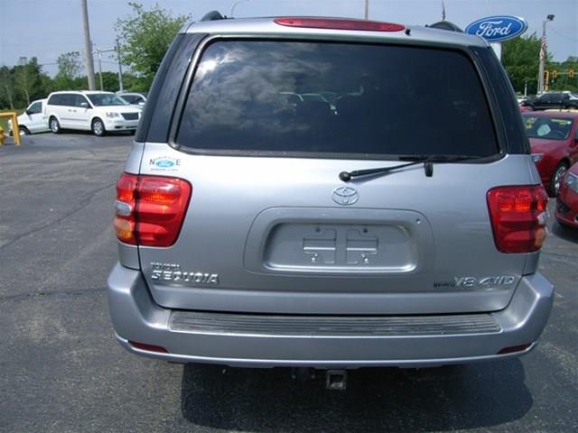 2004 Toyota Sequoia Unknown