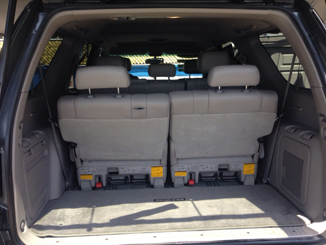 2004 Toyota Sequoia I Limited