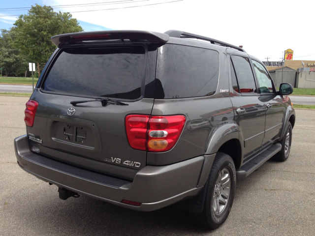 2004 Toyota Sequoia Super