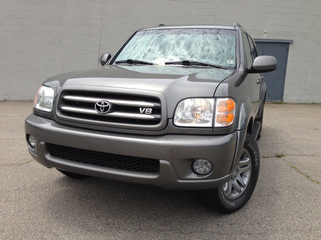 2004 Toyota Sequoia Super