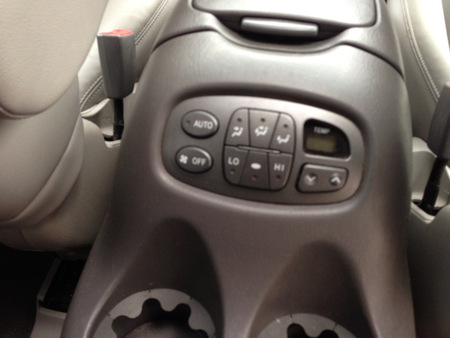 2004 Toyota Sequoia Super