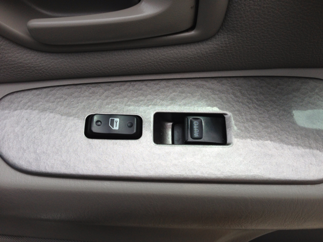 2004 Toyota Sequoia Super