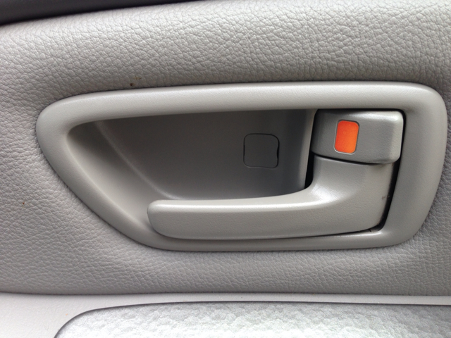 2004 Toyota Sequoia Super