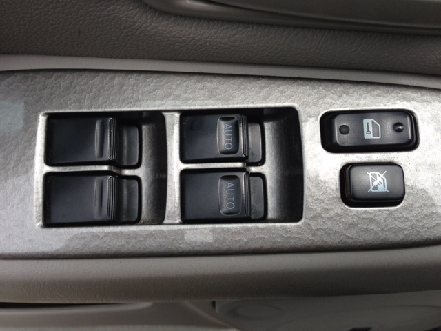 2004 Toyota Sequoia Super