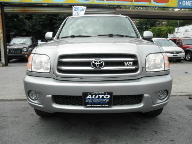 2004 Toyota Sequoia Super