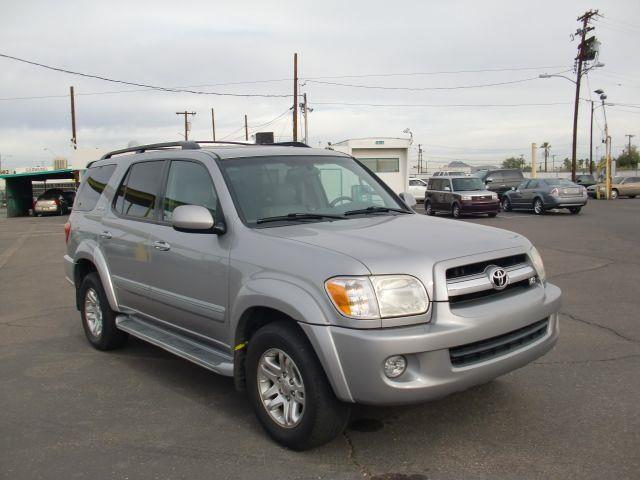 2005 Toyota Sequoia SLT 25
