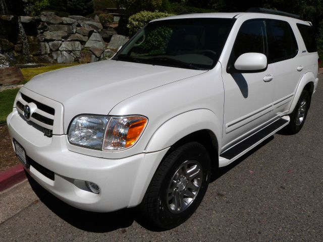2005 Toyota Sequoia Super