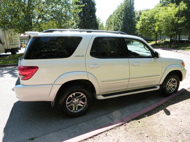 2005 Toyota Sequoia Super