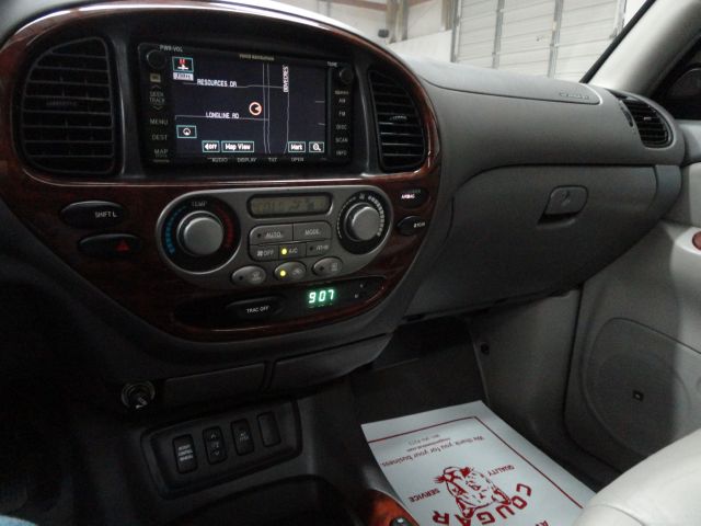 2005 Toyota Sequoia I Limited