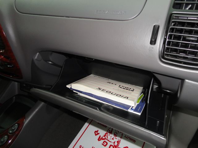 2005 Toyota Sequoia I Limited