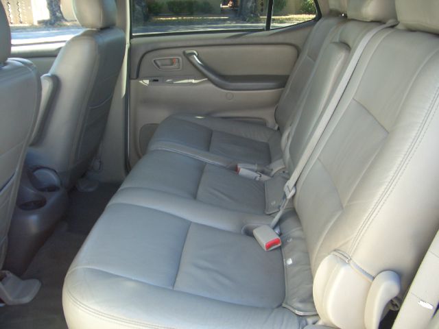 2005 Toyota Sequoia GT Limited