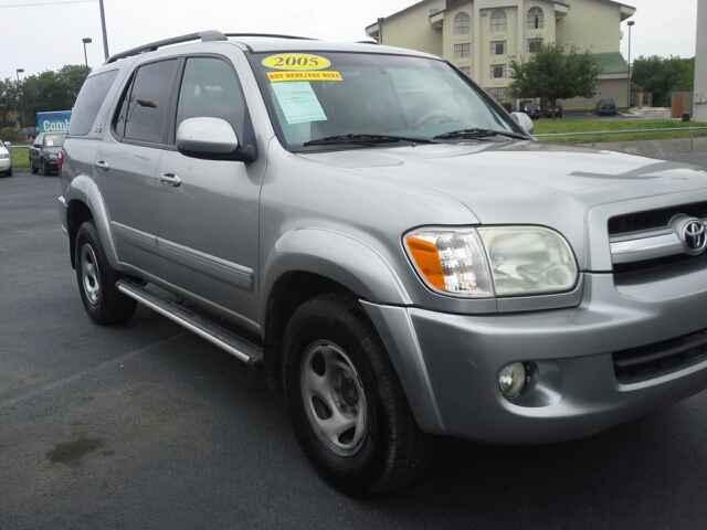 2005 Toyota Sequoia GT Limited