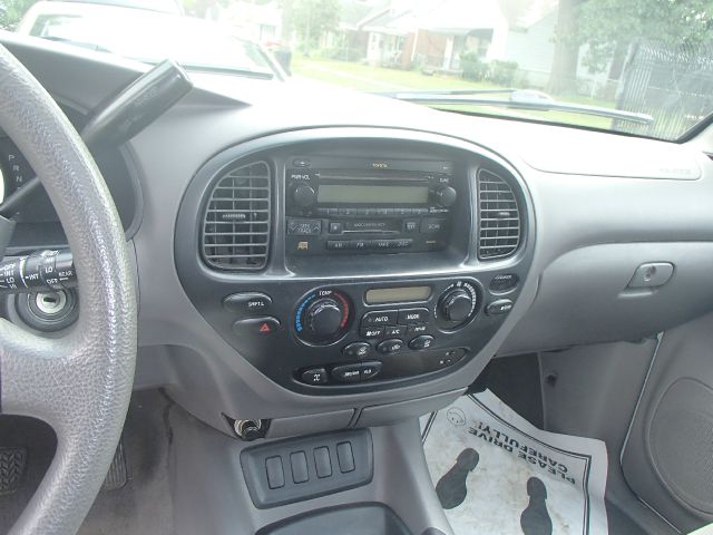 2005 Toyota Sequoia C/C 4X4