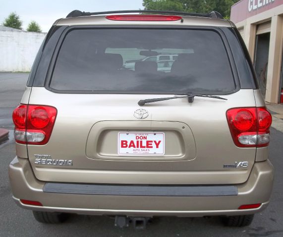 2006 Toyota Sequoia SLT 25