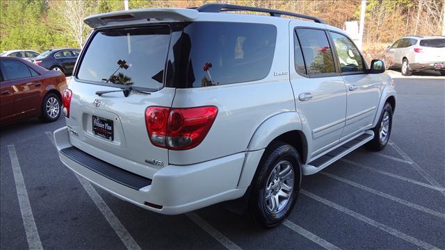 2007 Toyota Sequoia SLT 25