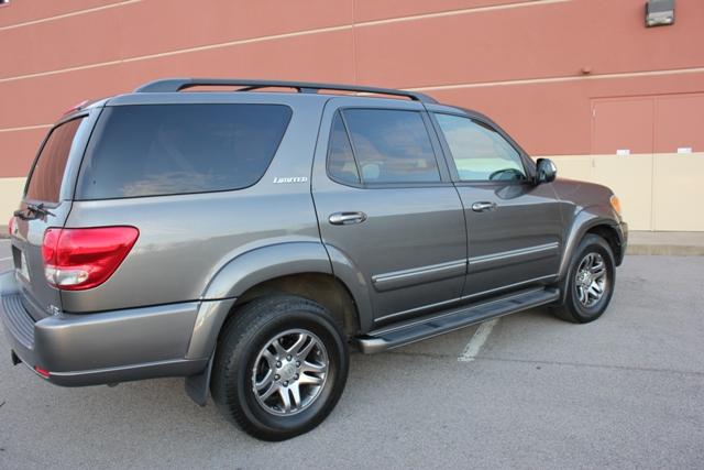 2007 Toyota Sequoia SLT 25
