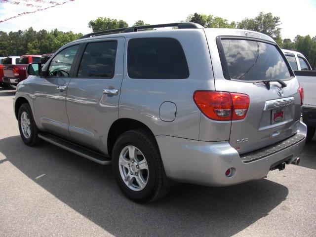 2008 Toyota Sequoia SLT 25