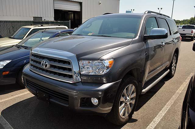 2012 Toyota Sequoia SLT 25