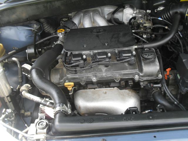 1998 Toyota Sienna LE - 4x2