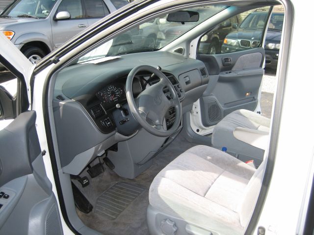 1998 Toyota Sienna Unknown