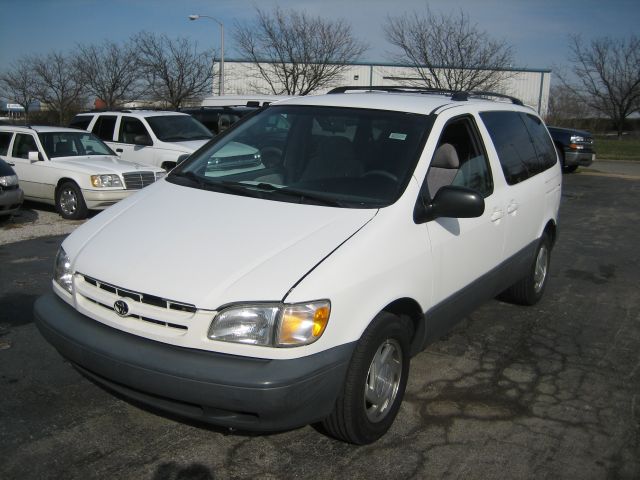 1998 Toyota Sienna Unknown