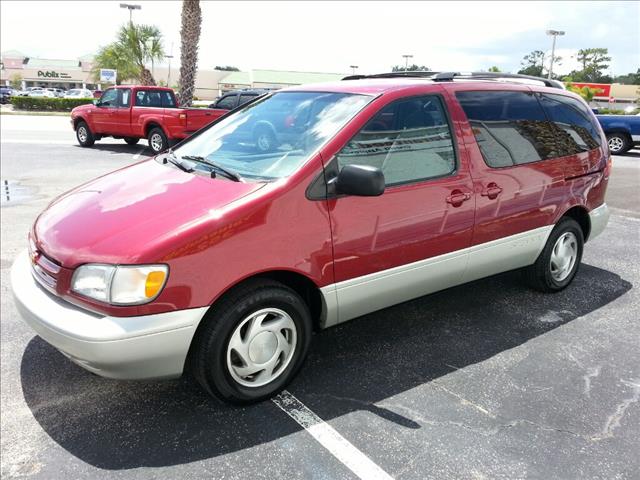 1999 Toyota Sienna Unknown